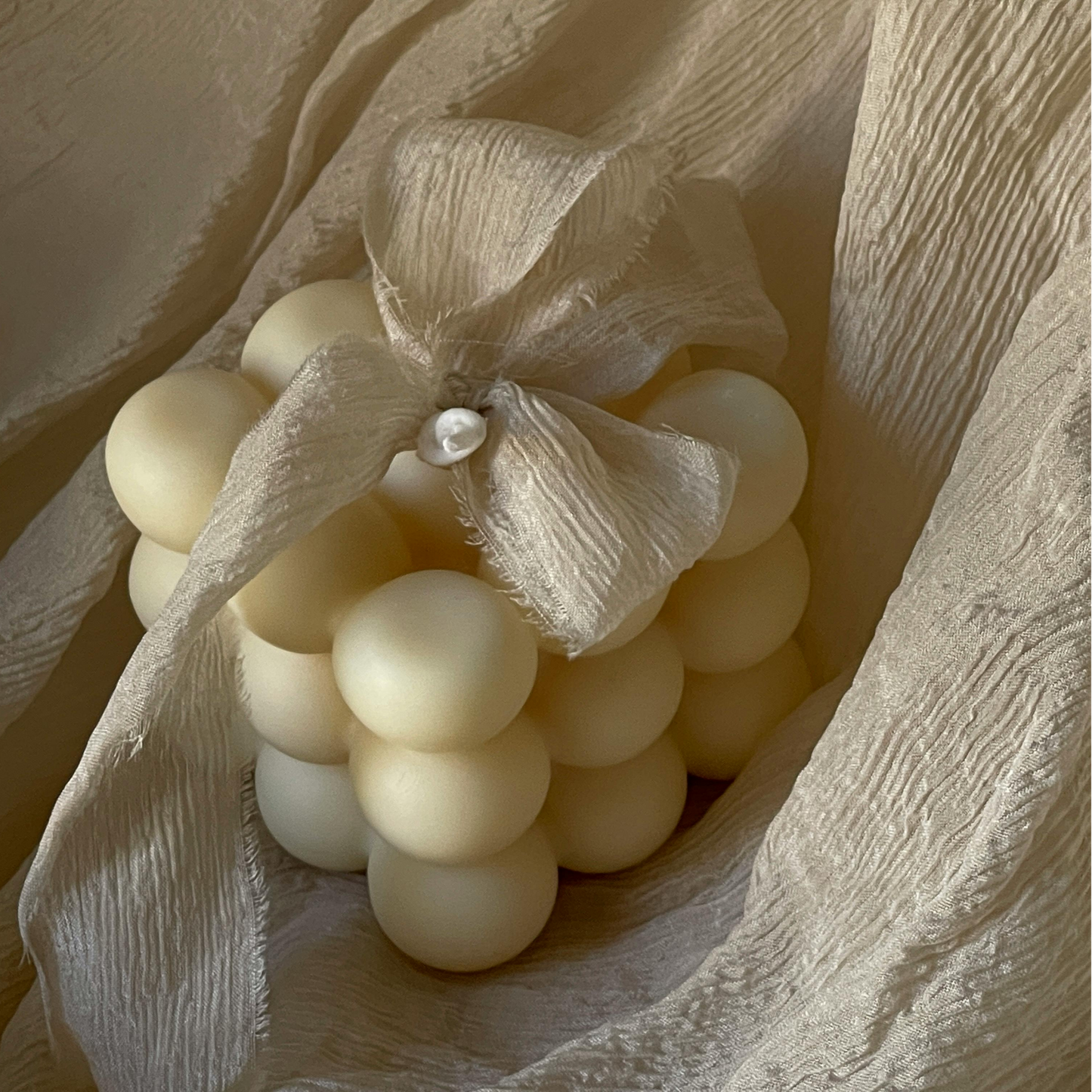 Artisan Glow Bubble Cube Scented Candle – Handcrafted Decorative Candle